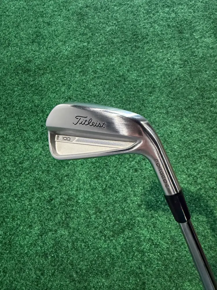 MINT condition Titleist T100 Forged 4 Iron X Stiff