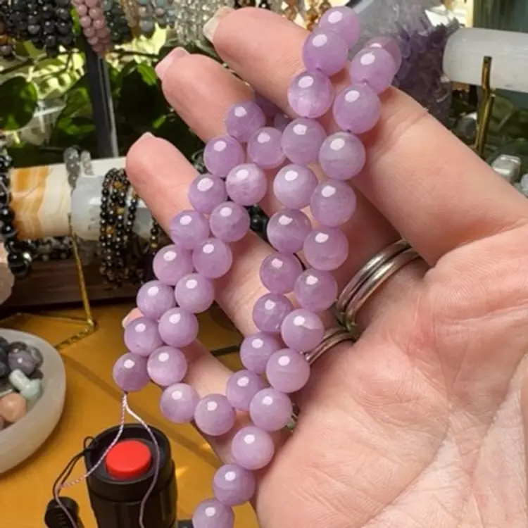 Kunzite 8mm AAA Grade Bracelet