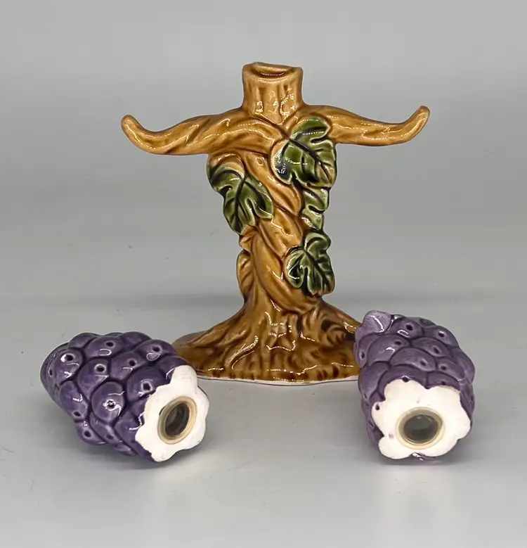 Vintage Hanging Grapes Royal Sealy Salt And Pepper Shakers