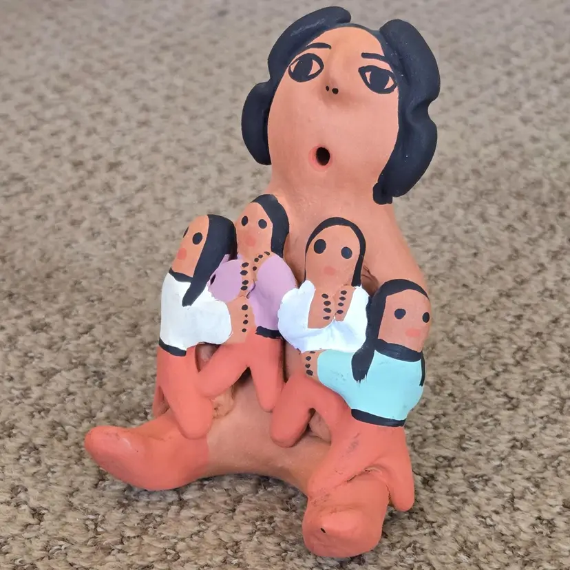 Storyteller Pottery Pueblo Mother with 4 Babies Figure Signed G. B. - Geneve Bitonie