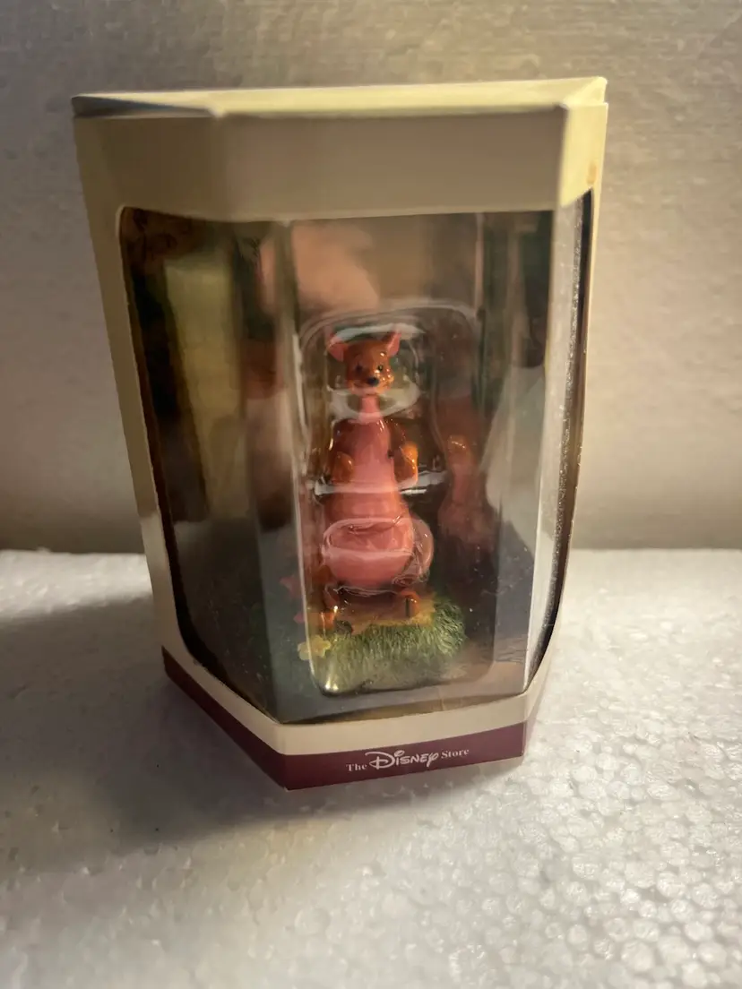 1966 Movie Disney Tiny Kingdom Winnie The Pooh Figurines In Boxes As Pictured Kanga