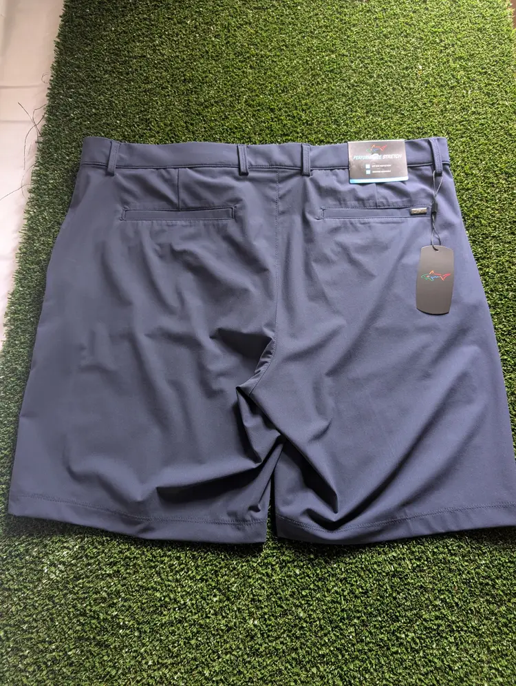 Greg Norman golf shorts size 38