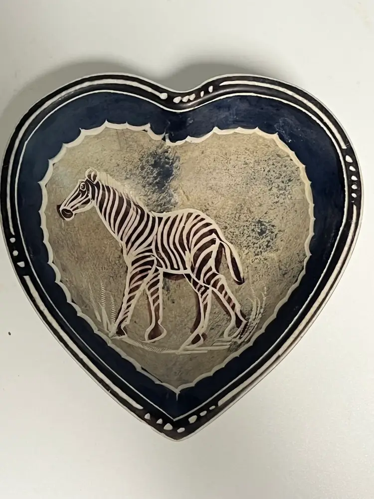 Hand-Carved - Kisii Stone/Soapstone Heart Bowl – Etched & Hand Painted Zebra Design, 4”