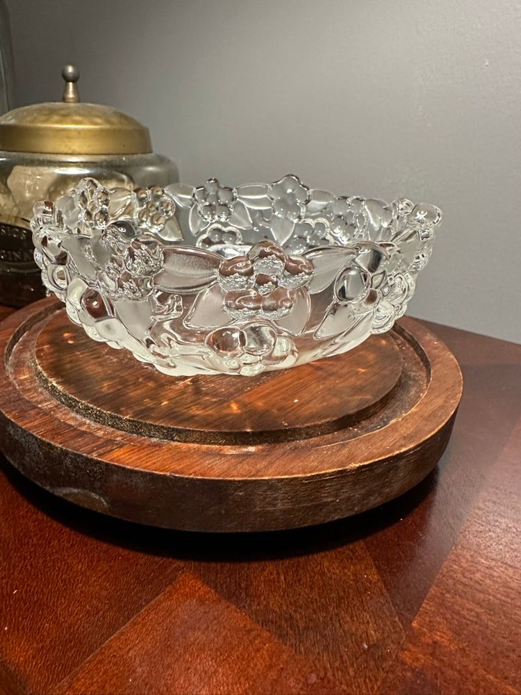 Mikasa Crystal Carmen Pattern Round Bowl 5.5” X 3”