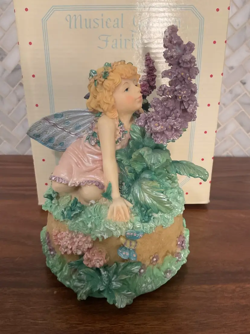 100b Resin Fairy Music Box Figurine