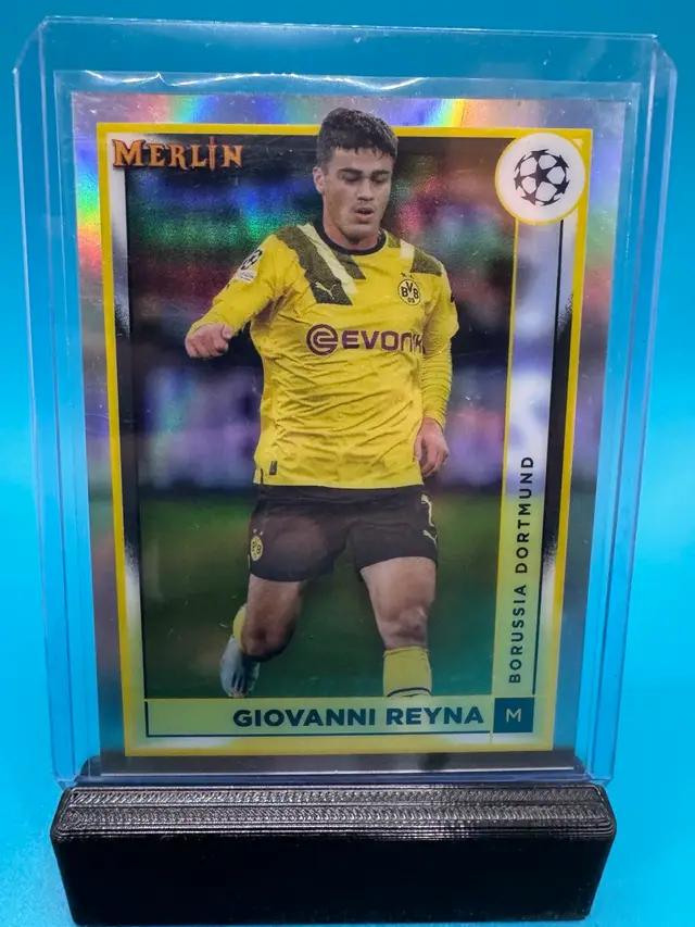 Giovanni Reyna Topps Merlin Refractor Dortmund