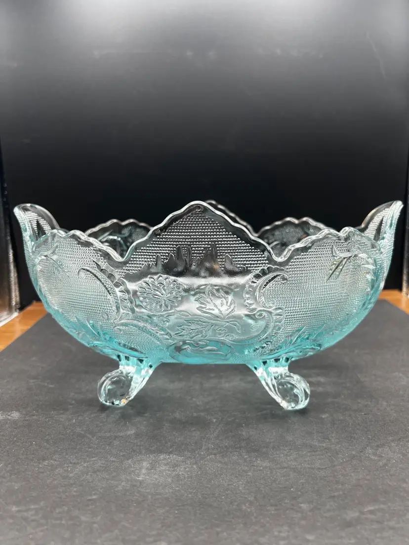 #650B Vintage Jeannette Glass Lombardi Ice Blue Footed Bowl Vintage