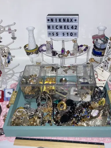 New Year Eve Jewelry Dig ✨ Store Loaded Too! 🥳