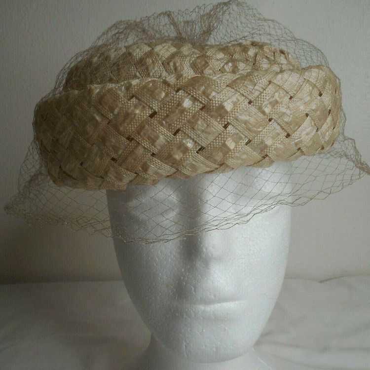 Vintage Womens Bumper Woven hat cream w/ Brown Band and net Union Made