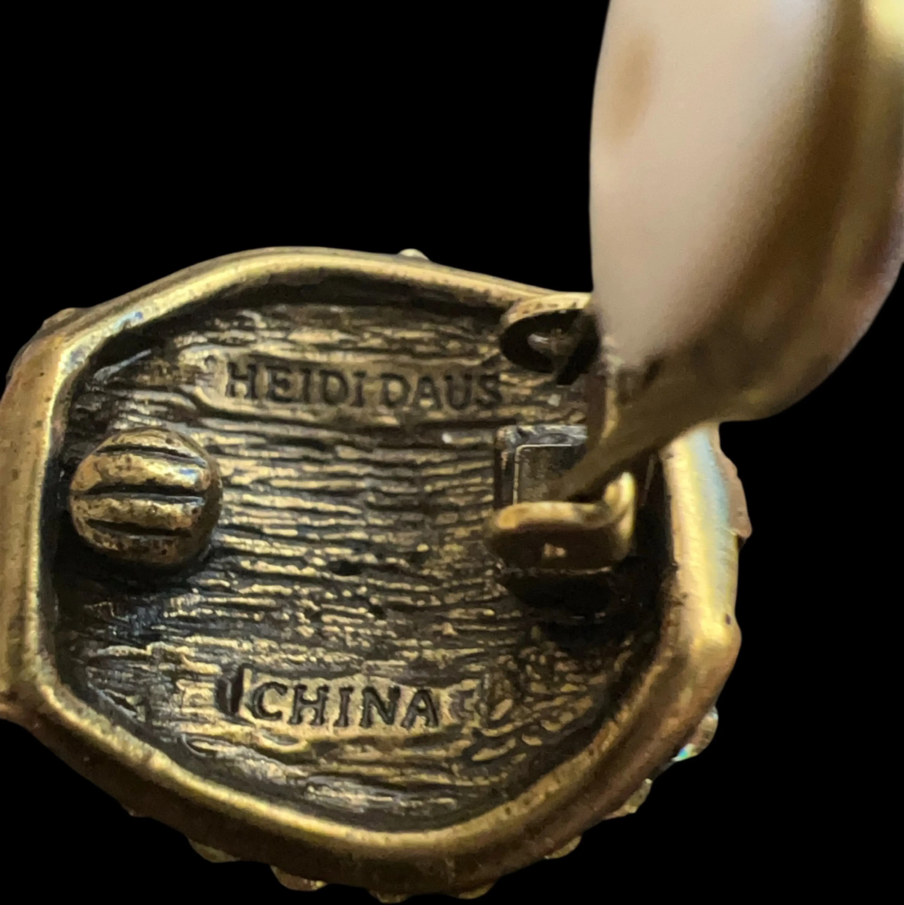 Image 2 of 4