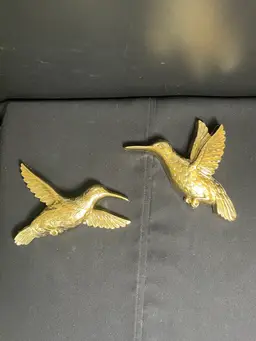 1985 Homco #7669 Made in USA-Pair of Gold Hummingbird Wall Hangings-Lot 60