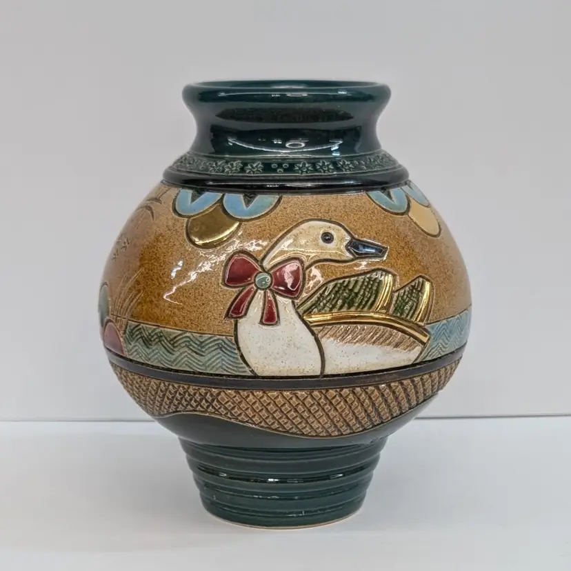 Vintage Uruguay Vase Goose w/ Bow Signed Juan Carlos Irigoin Artesania Rinconada