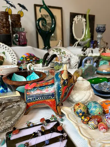 BAM Bids - Vintage Home Decor & Collectibles