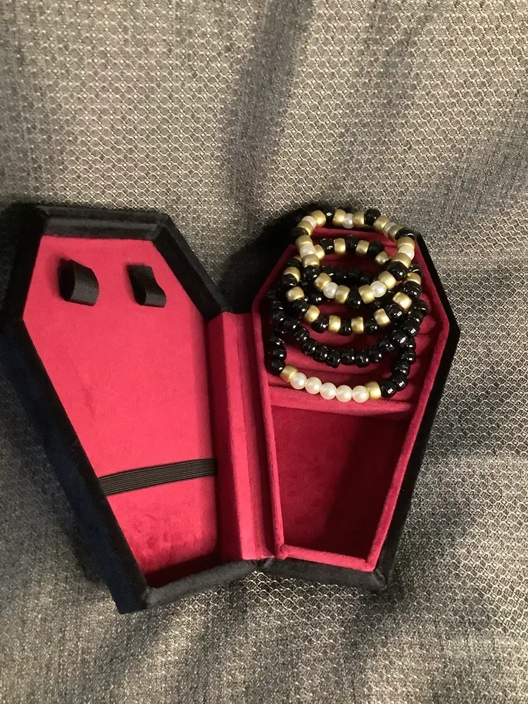 Gold, Black & White (Pearl-like) Kandi set 