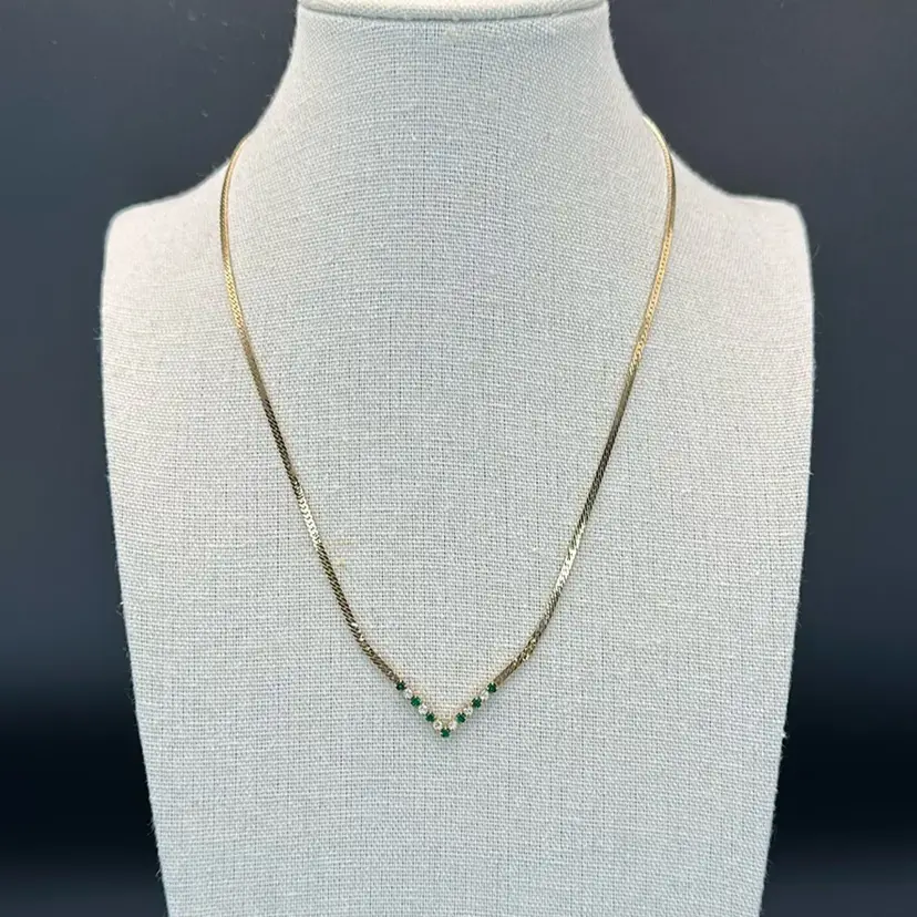 A021 - Avon Gold-tone V-neck Green And Clear Rhinestone Necklace