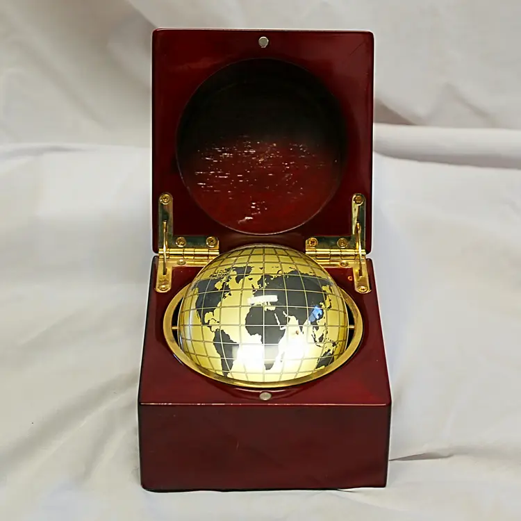 Danbury Desk Clock Ball & Globe/ Things Remembered