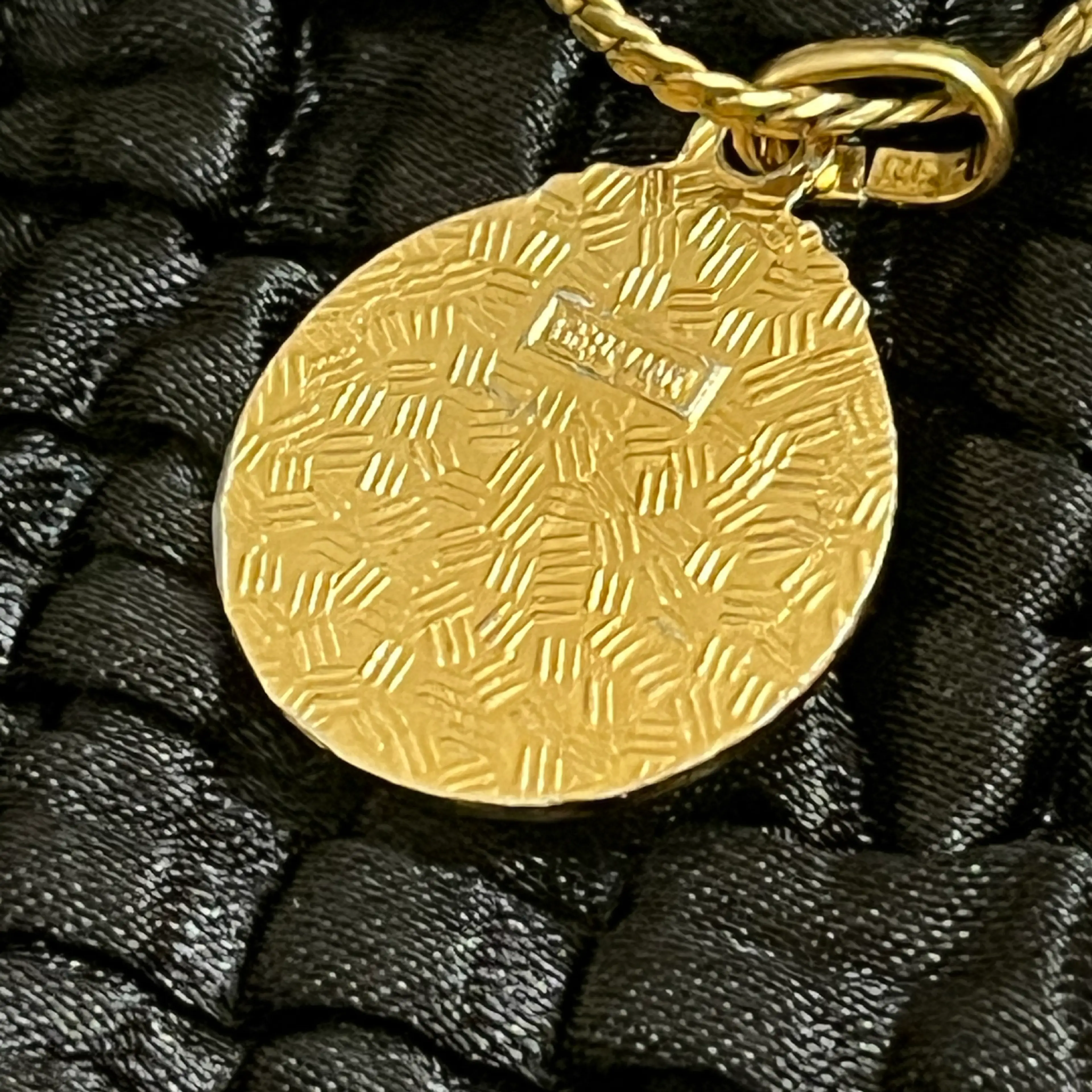 Image 4 of 6