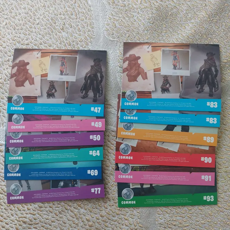 #01 Lot of 22 2019 Panini Fortnite common cards. (E)