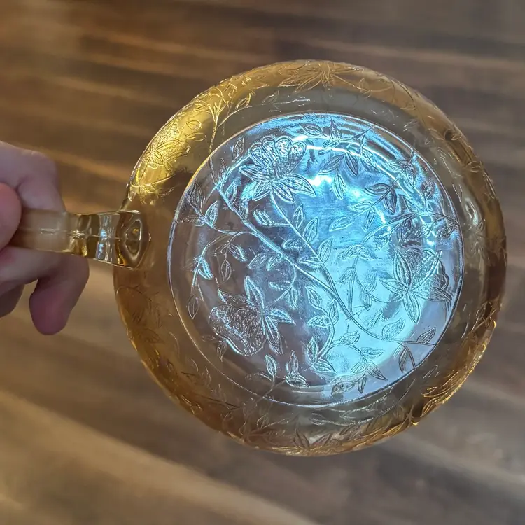 Vintage Jeannette Glass
Floragold Louisa Iridescent
Marigold Carnival Glass Candy Dish