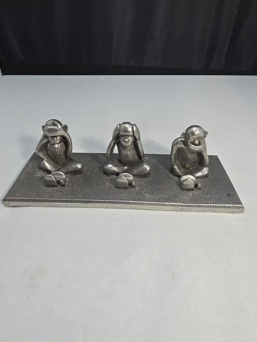 Jac Zagoory Designs Pewter Wise Monkeys See Hear Speak No Evil Pen Holder (B2)