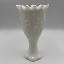 Westmorland Milk Glass Lilly Of The Valley Vase