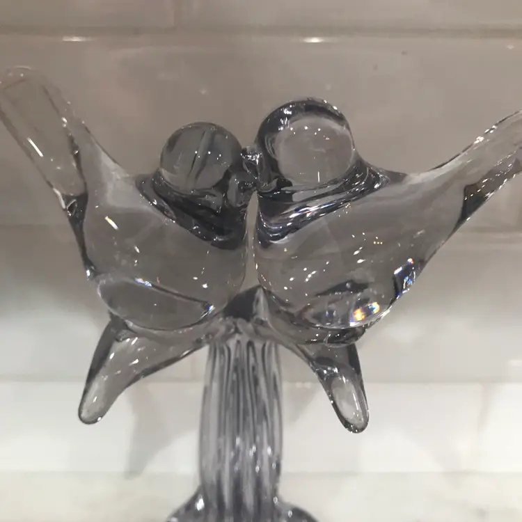 Vintage Art Glass Lovebirds Figurine Glass