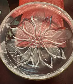 Mikasa Studio Nova Crystal Poinsettia Nut/Candy Dish with Gold Trim. Set of two