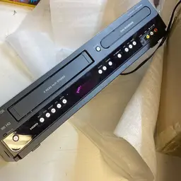 MAGNAVOX ZV427MG9 HDMI Tested And Working. No Remote