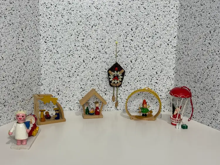 Lot of Mini Wood Handmade/Hand Painted Ornaments and 2 Mini Picture Frames