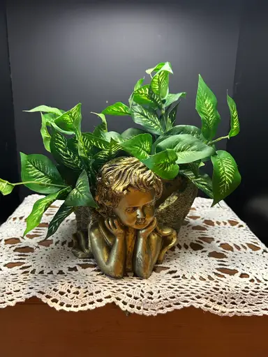 Decorative Discounted Pieces!! Check Out The Vignettes!