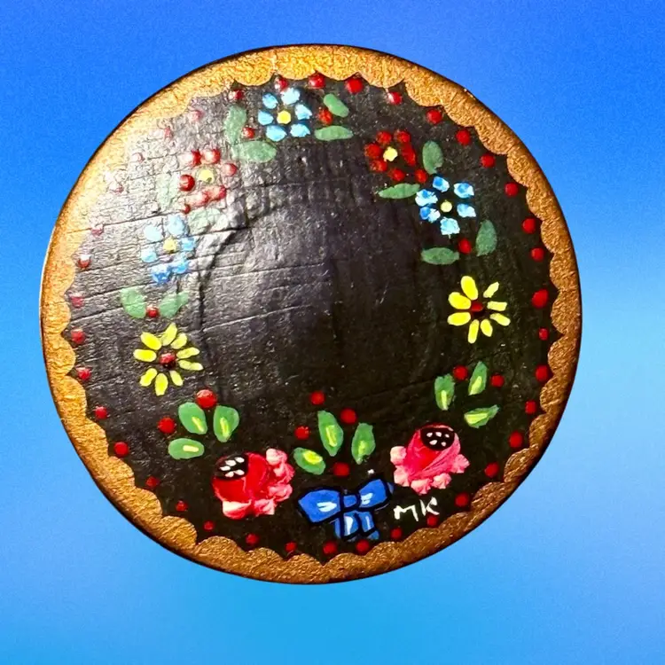 Vintage Signed MK Melle Kastenhuber Trachtenmalerei Handpainted Floral Wooden Brooch