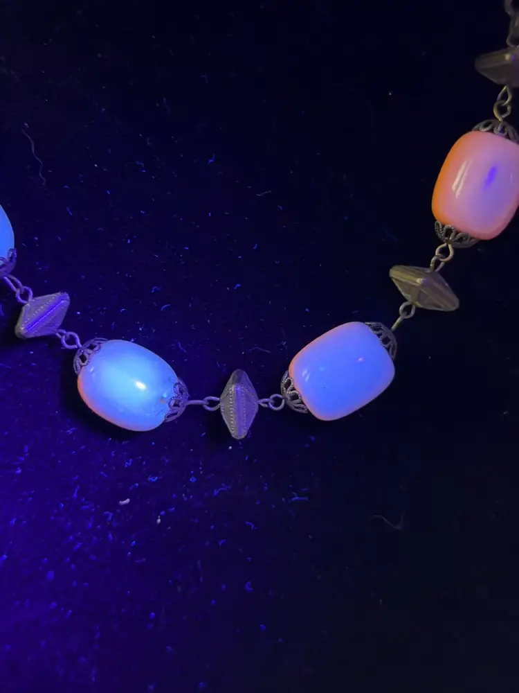 Vintage UV Reaction orange brown bead statement boho necklace