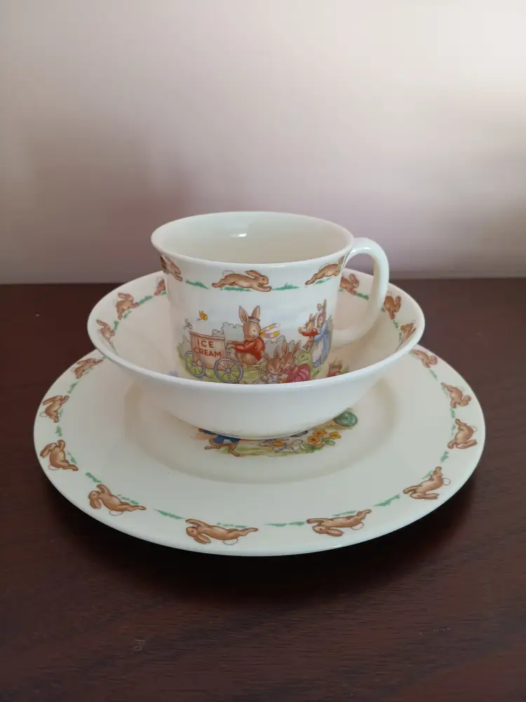 Vintage Royal Doulton Bunnykins Children's Dining Set Plate Bowl Mug
