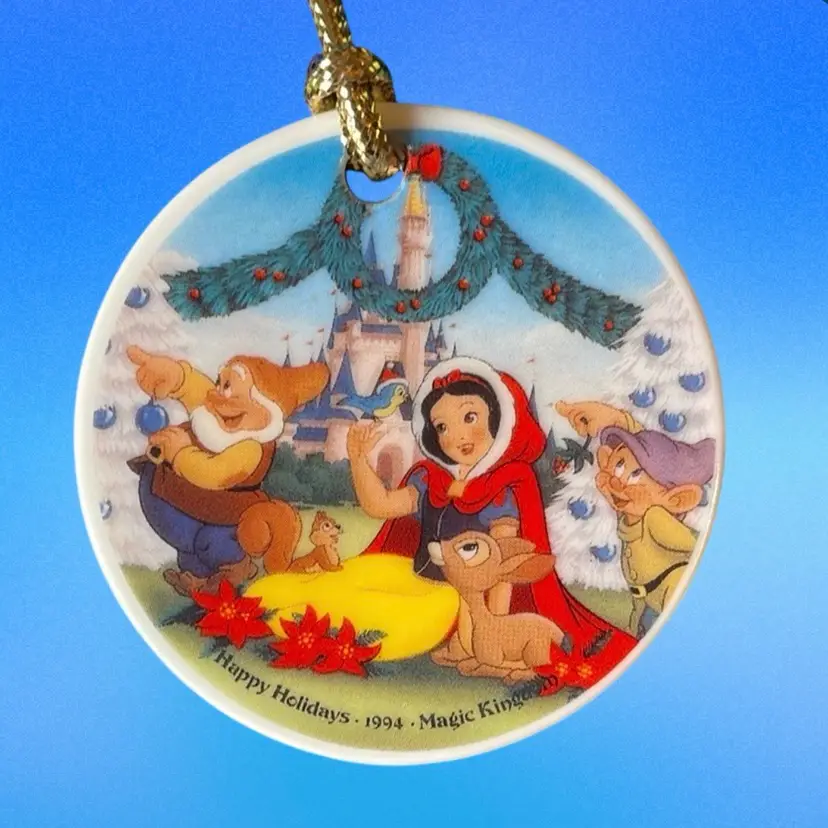 Disney Parks Christmas Collection Snow White Limited Edition Hanging Ornament