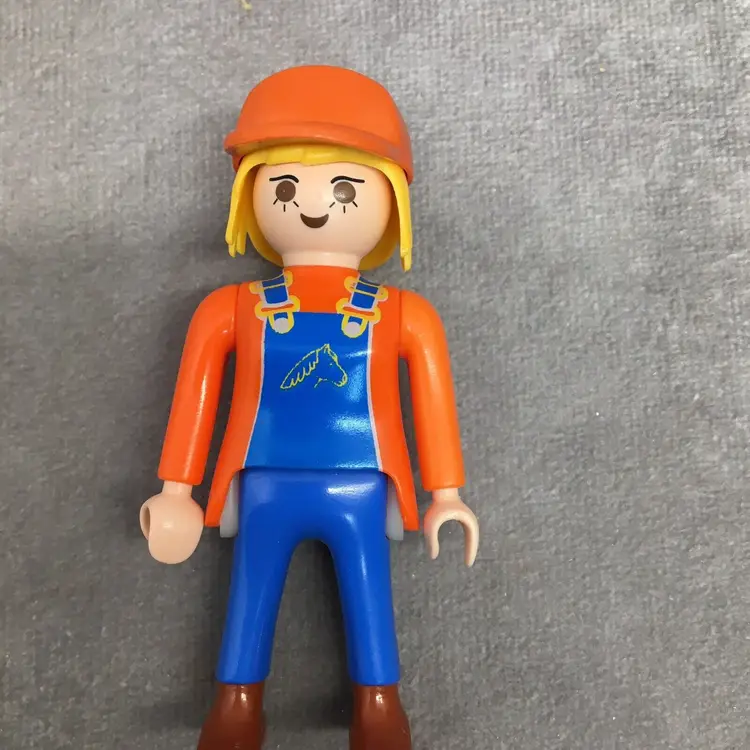 Playmobil Farm Girl -Country Farm