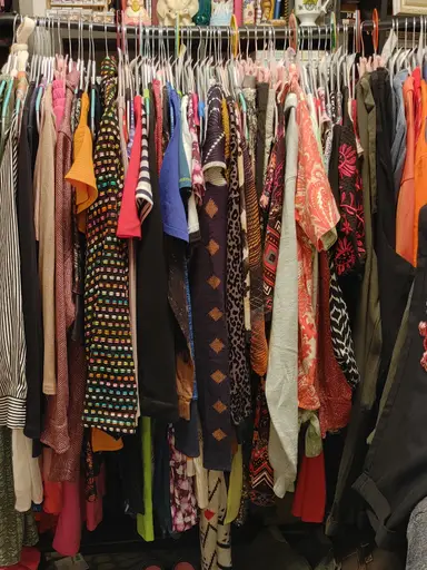 Clothing! M&W. XS-4X. Loading up to show time. Combined shipping.