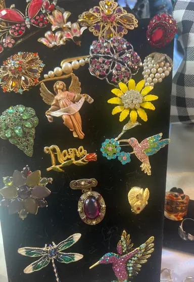 Vintage, Retro and Costume Jewelry 