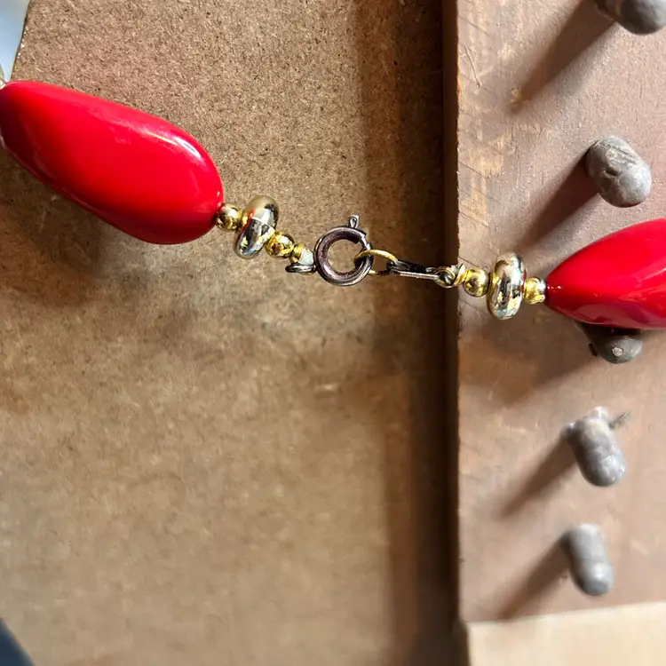 Vtg. Red & White Acrylic Beaded Necklace