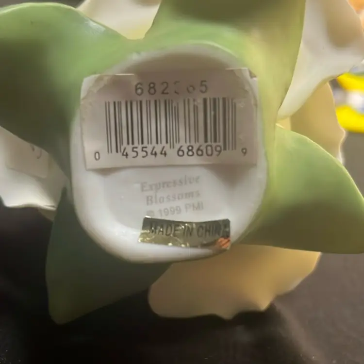 1999 Flower With Angel Girl Mouse And Lady Big Porcelain Figurine (reg $18)