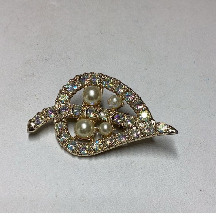 Faux Pearl & Rhinestone Brooch