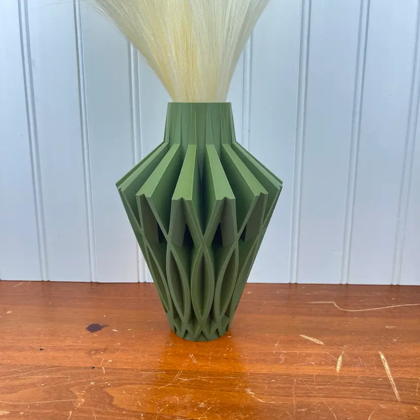 Minimal Clean Line Vase, The Javero Vase, Flower Vase, 3D Printed, Dried Preserved Flowers, Modern Design, 7”