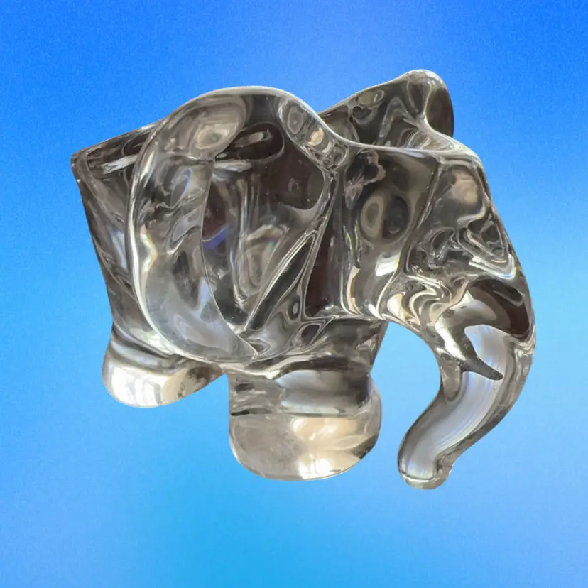 Vannes La Chatel Crystal Elephant French Art Glass Trinket Dish
