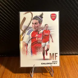 Mariona Caldentey 24/25 Futera FX Arsenal Portrait Base Card