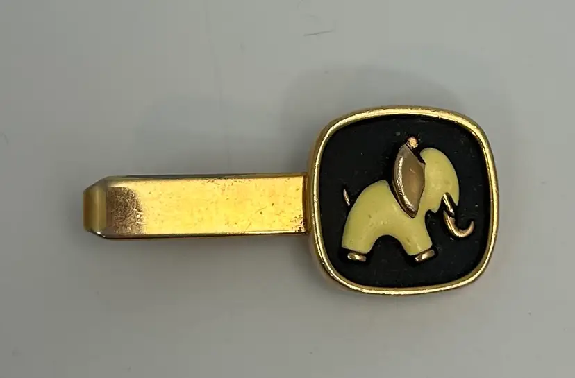 Vintage Hickok Gold Tone Light Yellow Elephant Tie Clip