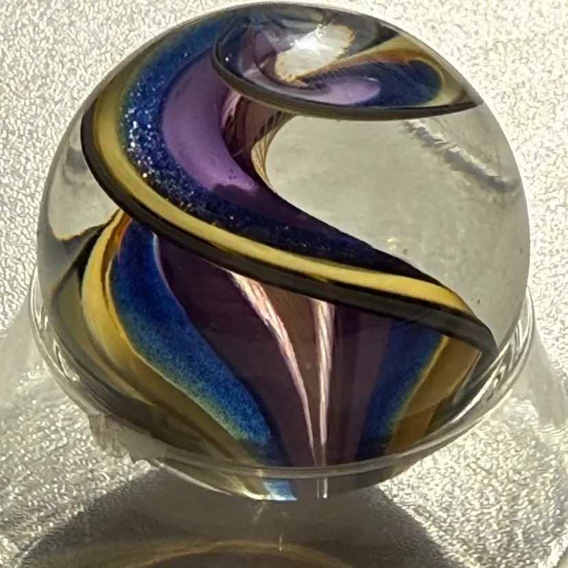 Signed Geoffrey Beetem Handmade Glass Marble Multi Color Ribbon Swirl 1.5”