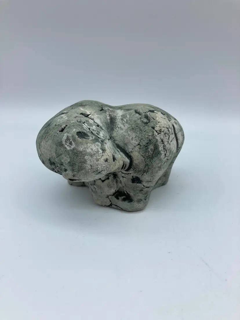 Mt St Helens Hand Sculpted Signed Stan Langtwait Polar Bear Figure