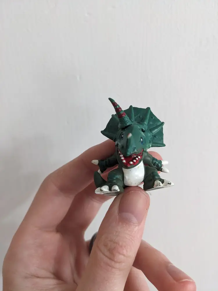 DIGIMON triceramon Showa Retro - Digimonkey Reki key Chain Tricheramon BANDAI Japan Col