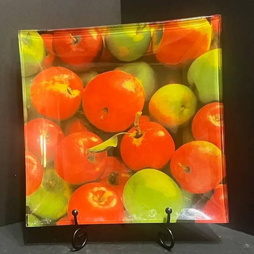 Set Of 2 Glass Plates, Apples And Peppers (see all pics) ~0.75β x 8.5β x 8.5β