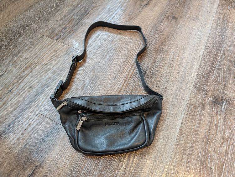 Rialto leather sling (like new, Italian leather) -- REDUCED PRICE