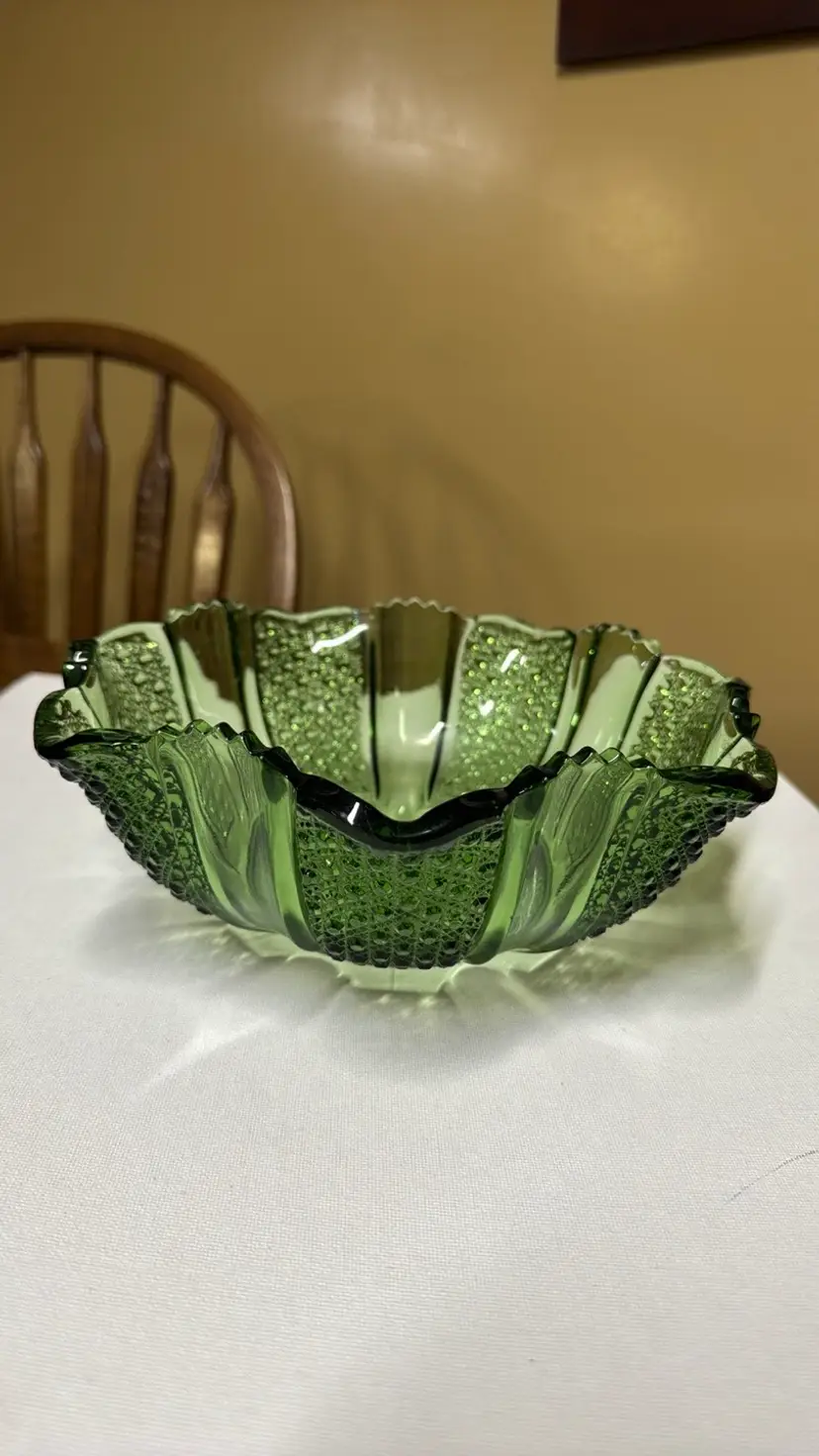 Green cut glass bowl daisy and button paneled ruffled edge 9.5” diameter